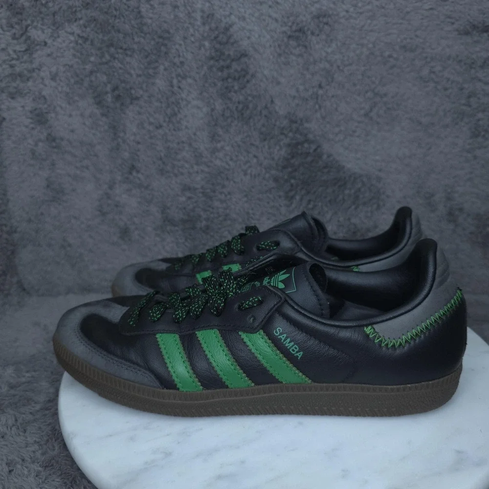 Adidas Samba Shoes Womens Size 6.5 Black Green Leather Gum Sole Soccer Sneakers